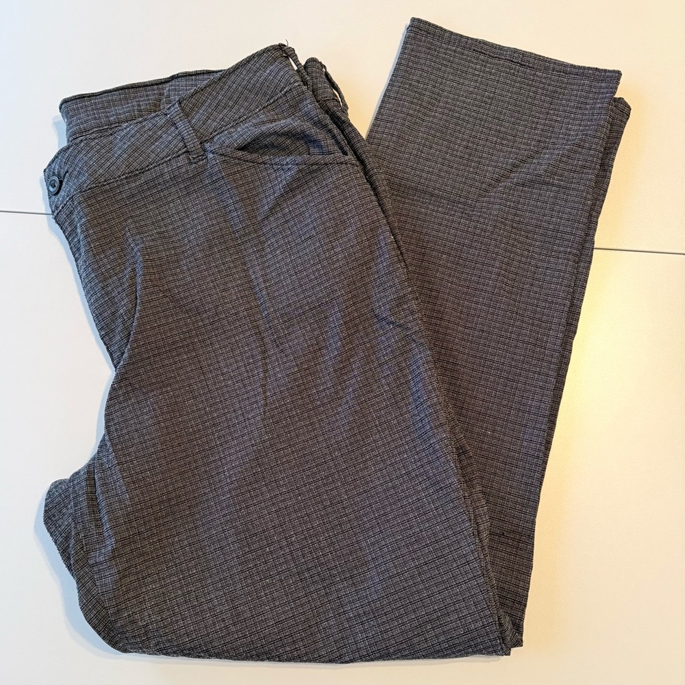 Levi's Gray Print Tall Women's Trousers